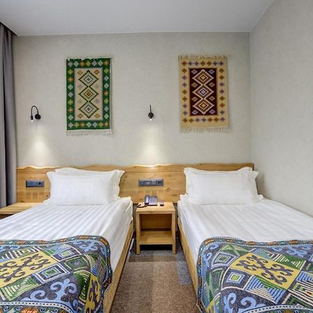 My Hotel Бишкек Екстериор снимка
