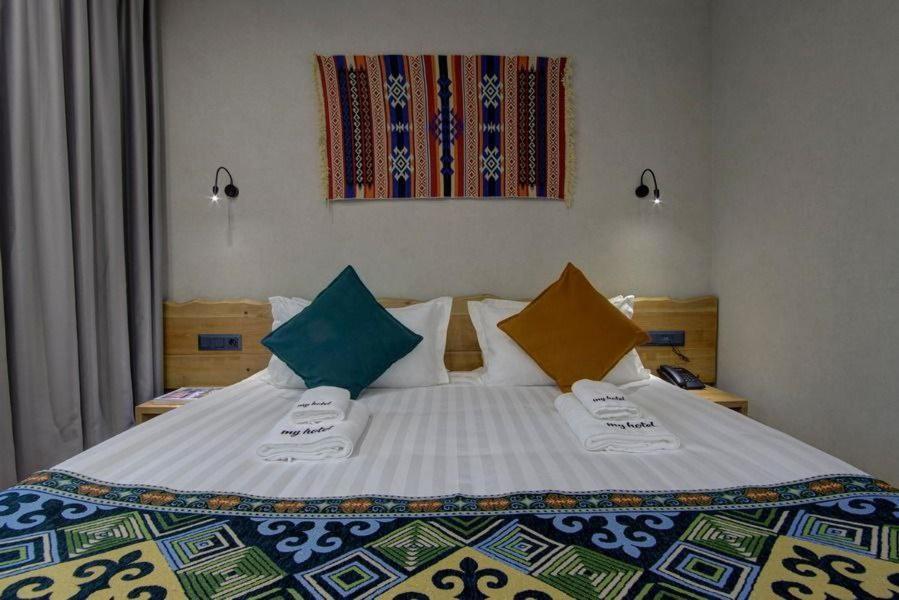 My Hotel Бишкек Екстериор снимка