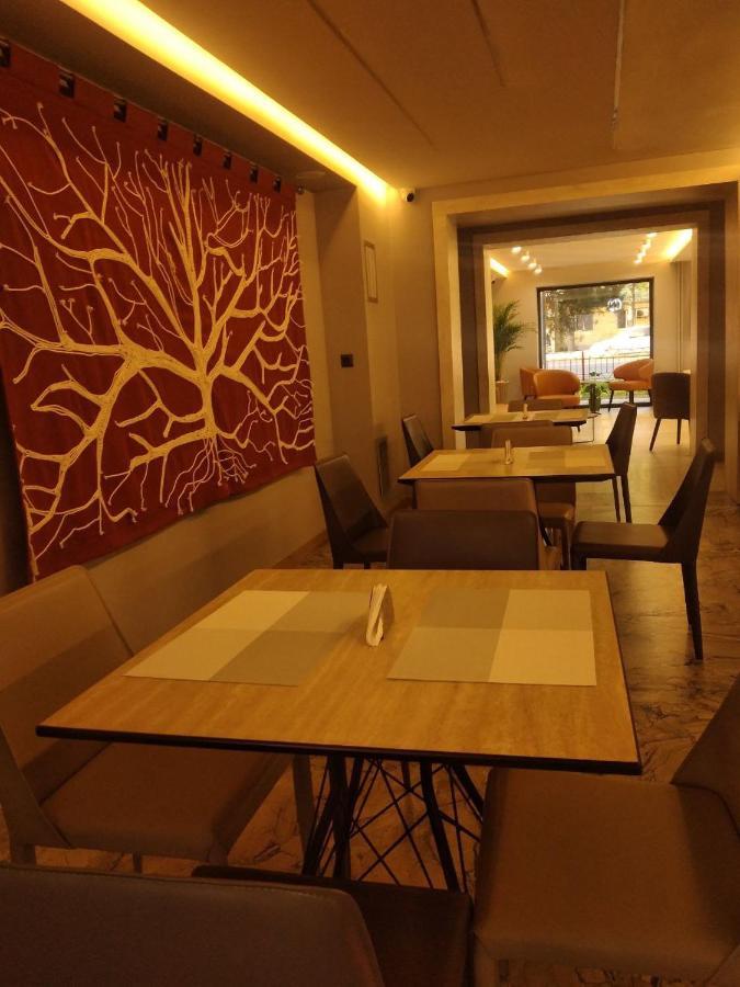 My Hotel Бишкек Екстериор снимка
