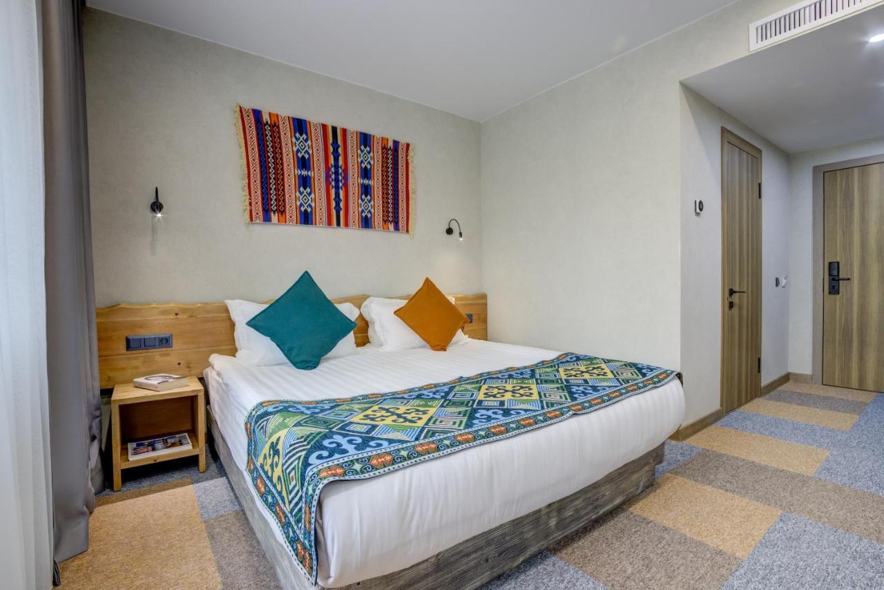 My Hotel Бишкек Екстериор снимка